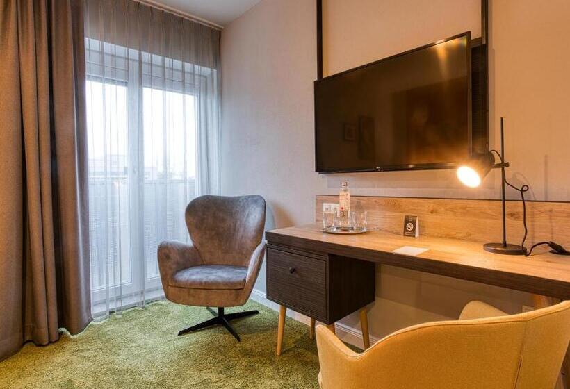 Номер Стандарт, Nyce Hotel Ingolstadt, Trademark Collection By Wyndham