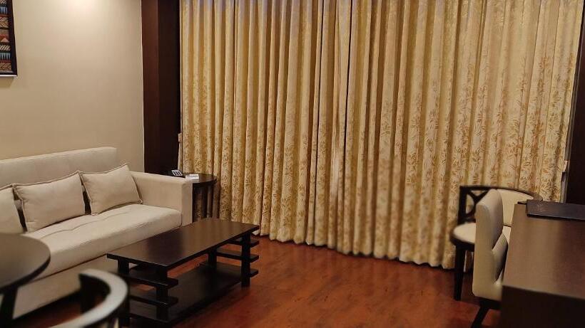 Люкс Superior, Vivanta Jamshedpur, Golmuri