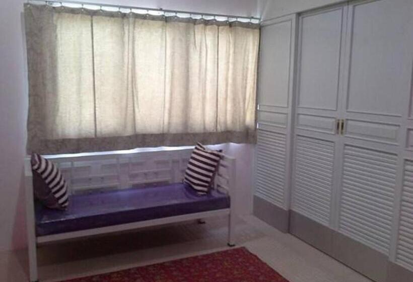 اتاق لوکس, Buorana