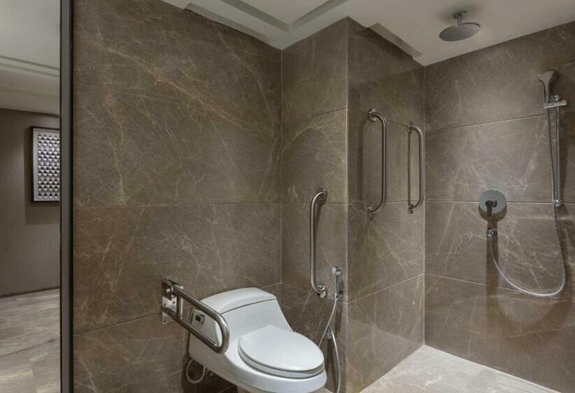 اتاق لوکس با تخت بزرگ, Courtyard By Marriott Amritsar