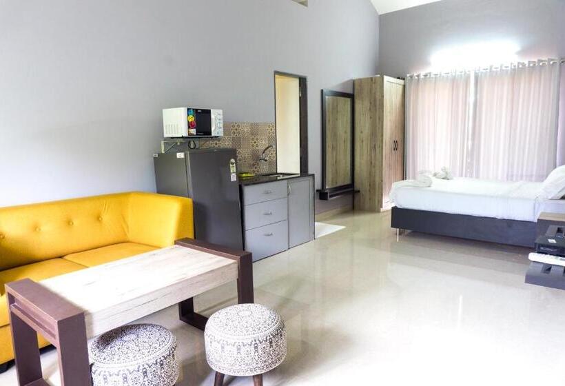 اتاق لوکس با تخت بزرگ, Passions De Goa