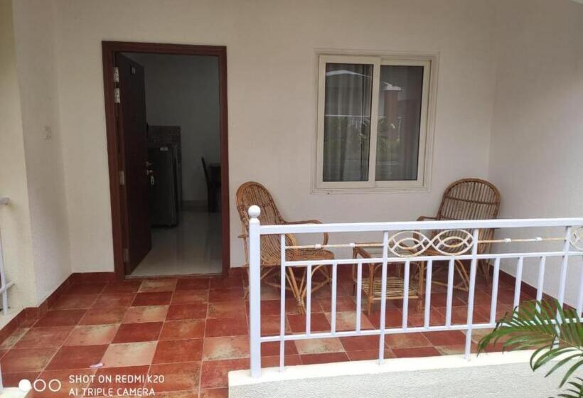 اتاق لوکس با تخت بزرگ, Passions De Goa