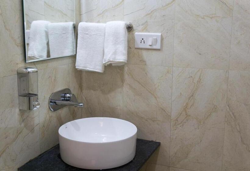 سوییت خانوادگی, Passions De Goa