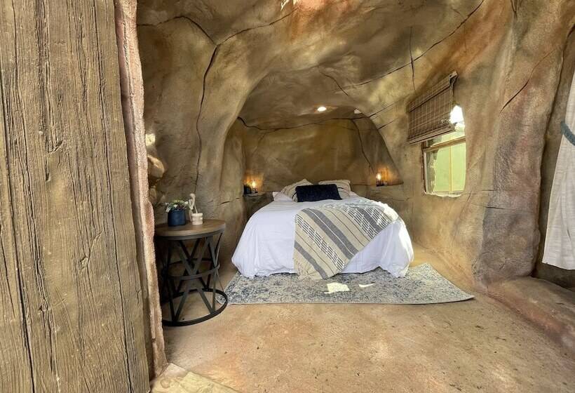 Cabana, Zion Glamping Adventures