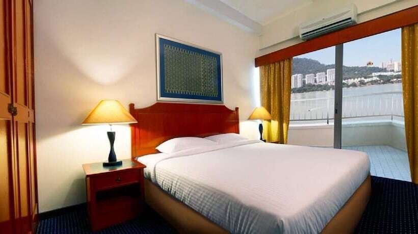 اتاق لوکس چهار تخته, Expat's Nook Beach Resort