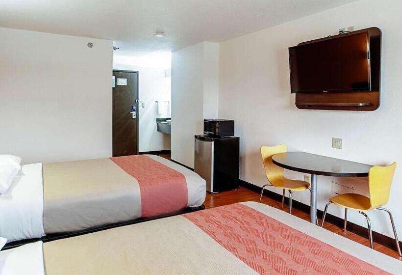 Четырехместный Номер Стандарт, Motel 6lebanon, In