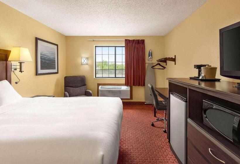 اتاق استاندارد, Baymont By Wyndham Cedar Rapids