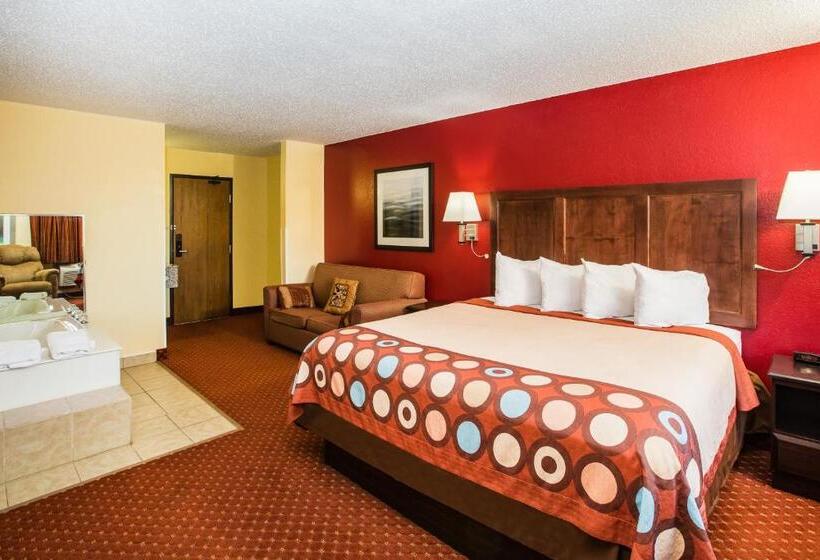 Deluxe Suite King Bed, Baymont By Wyndham Cedar Rapids