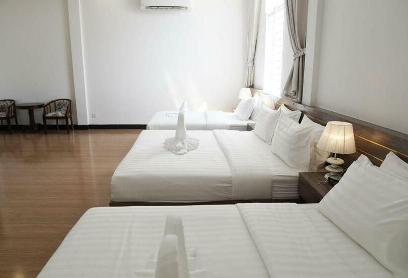 اتاق سوپریور خانوادگی, Apple Hotel Three   Near Pnh Airport