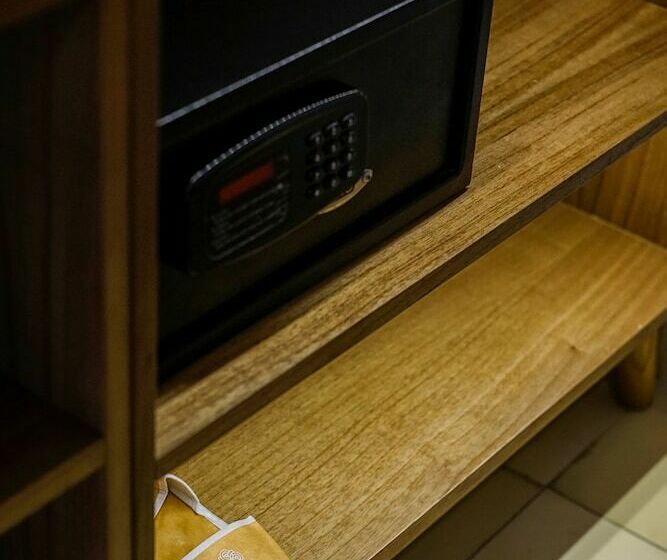 Номер Deluxe, Sima Hotel Kuta Lombok
