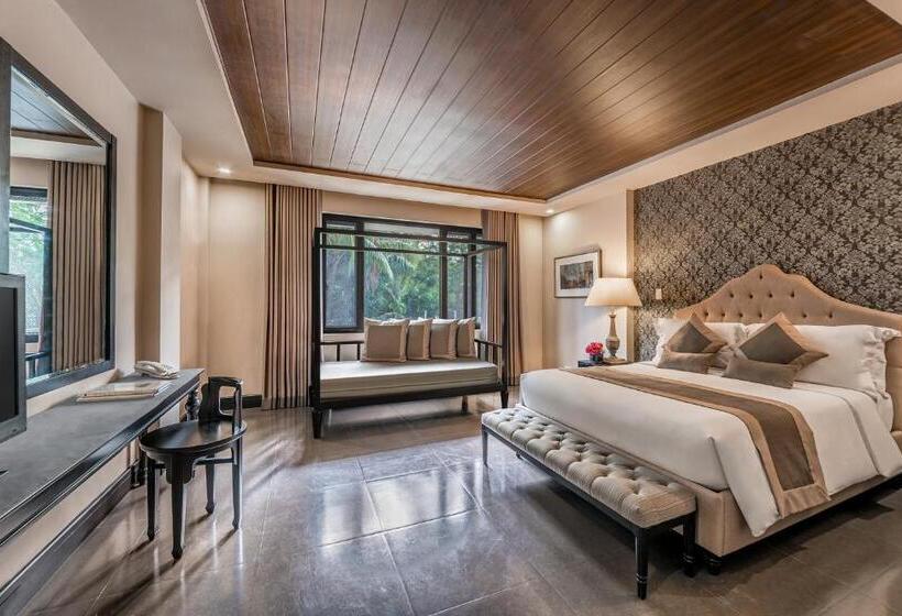 اتاق لوکس سه تخته, Hillcreek Gardens Tagaytay