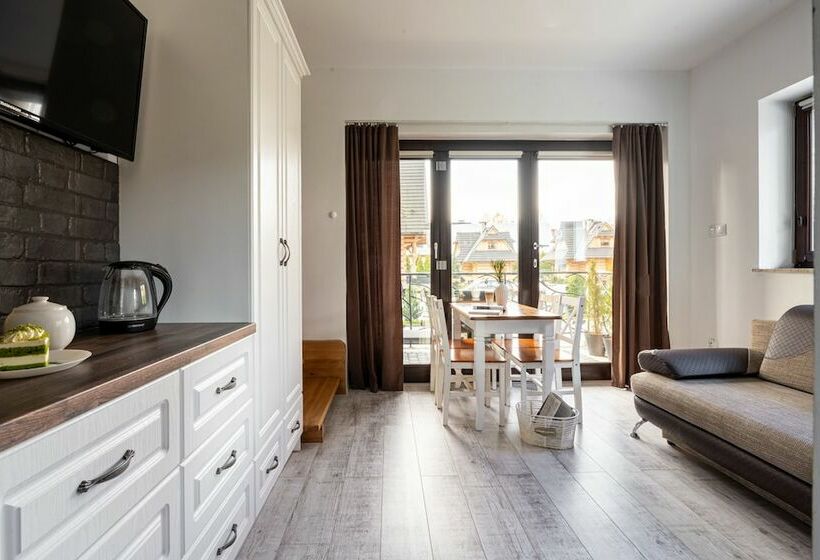 Quarto Estandar, Willa Galantówka
