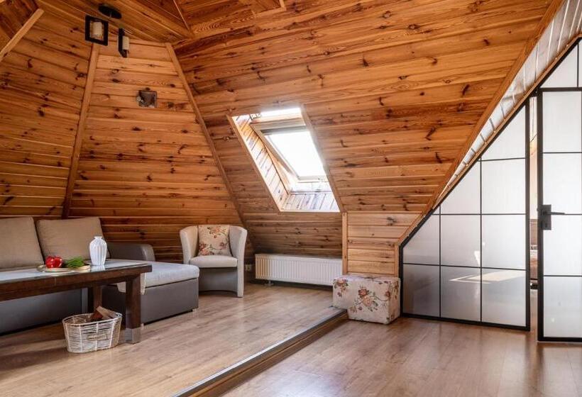 Quarto Familiar, Willa Galantówka