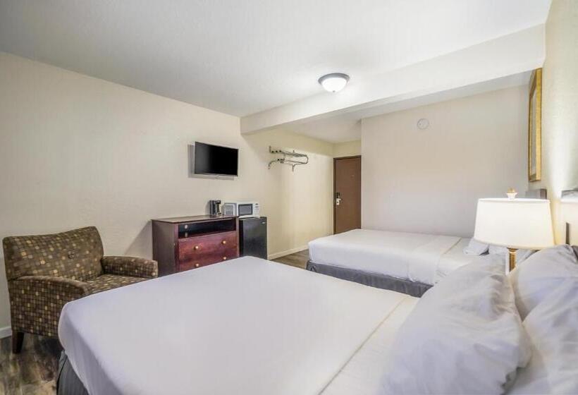 Номер Стандарт 2 Двуспальные Кровати, Americas Best Value Inn Marquette