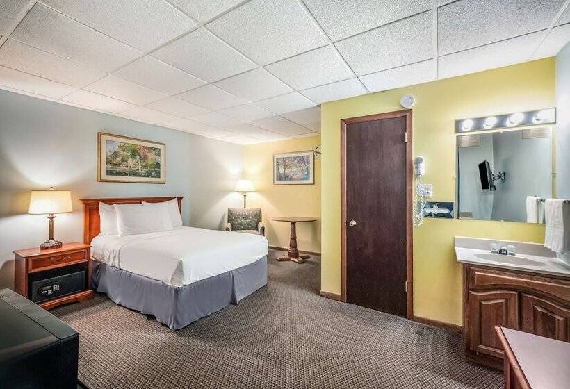 Номер Стандарт 2 Двуспальные Кровати, Americas Best Value Inn Marquette