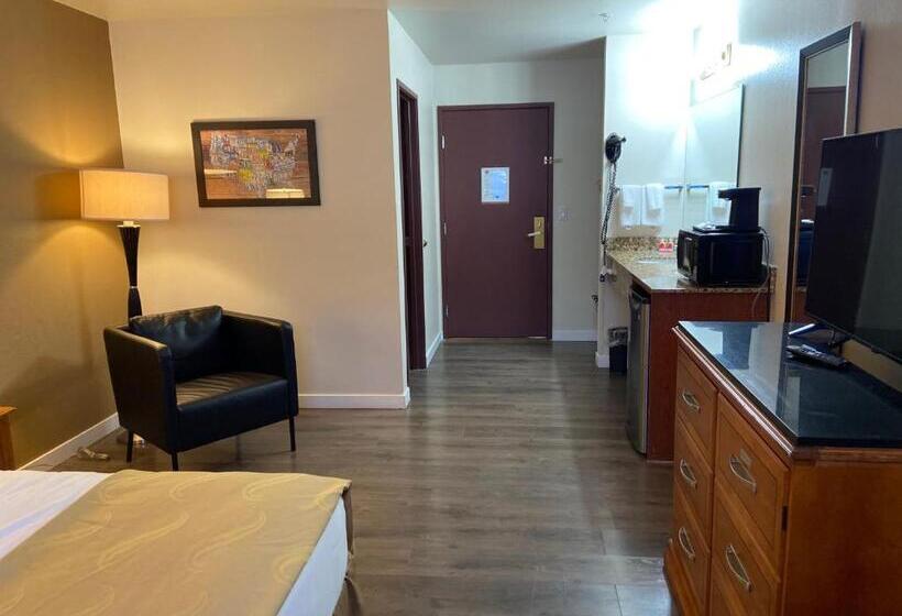 Люкс Кровать Кинг, Toppenish Inn And Suites