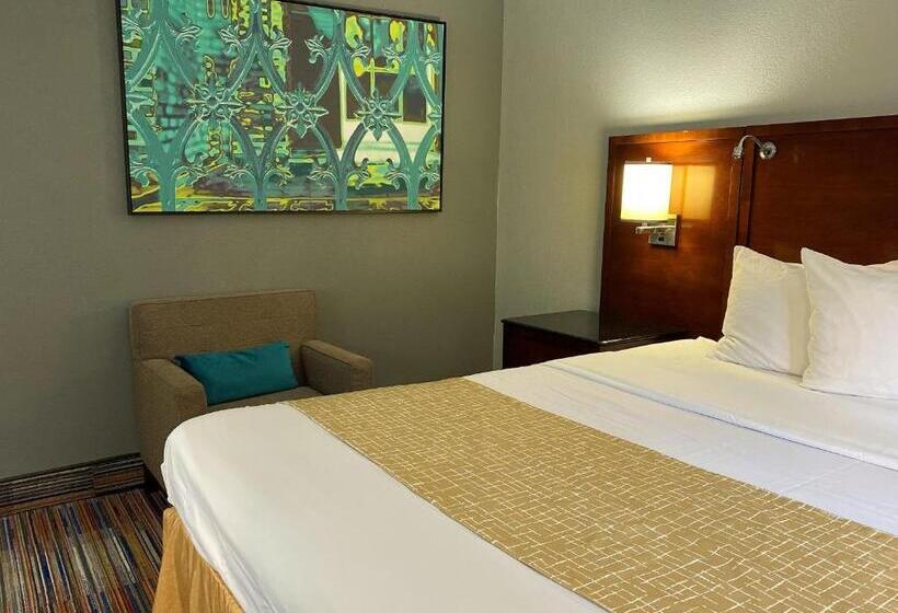 Camera Standard, Travelodge By Wyndham Bloomington