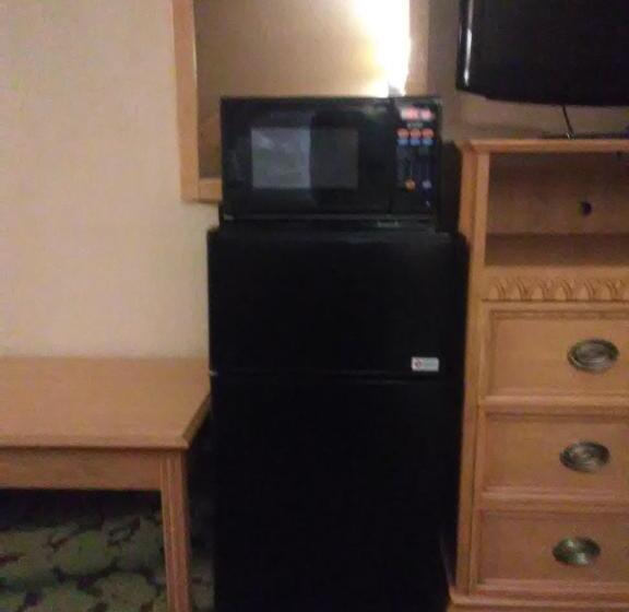 Camera Standard, Travelodge By Wyndham Bloomington