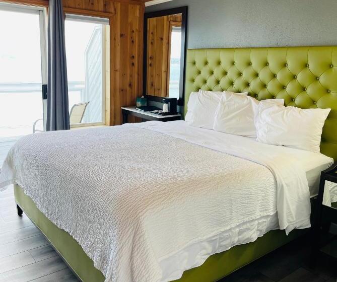 Стандартный Номер Кровать Кинг, Tides Inn & Suites
