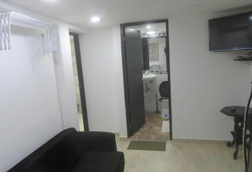 家庭公寓, Posada J&j Forbes  2