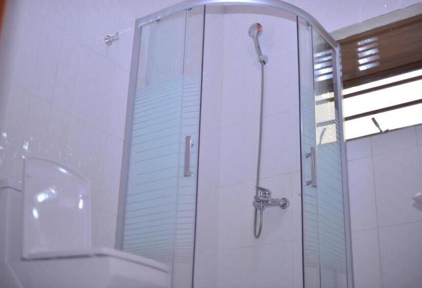 اتاق استاندارد یک نفره, Igitego