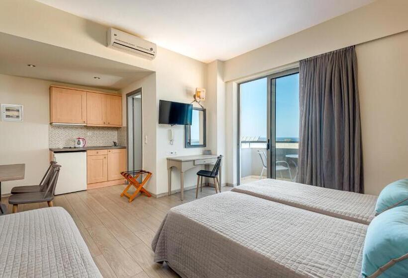 استودیوی استاندارد با چشم‌انداز دریا, Icarus Apartments