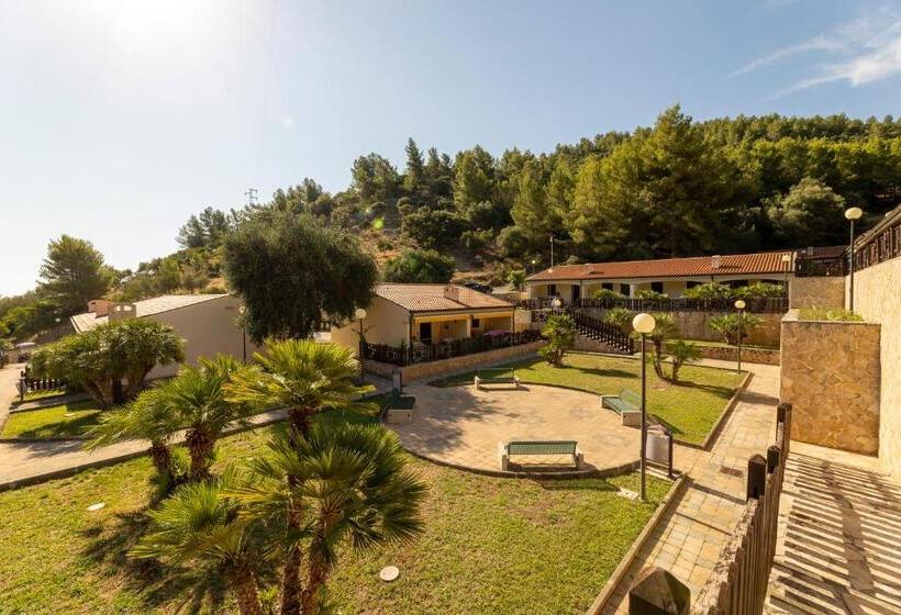 Апартаменты 1 Спальня, Pugnochiuso Resort Villette Belvedere