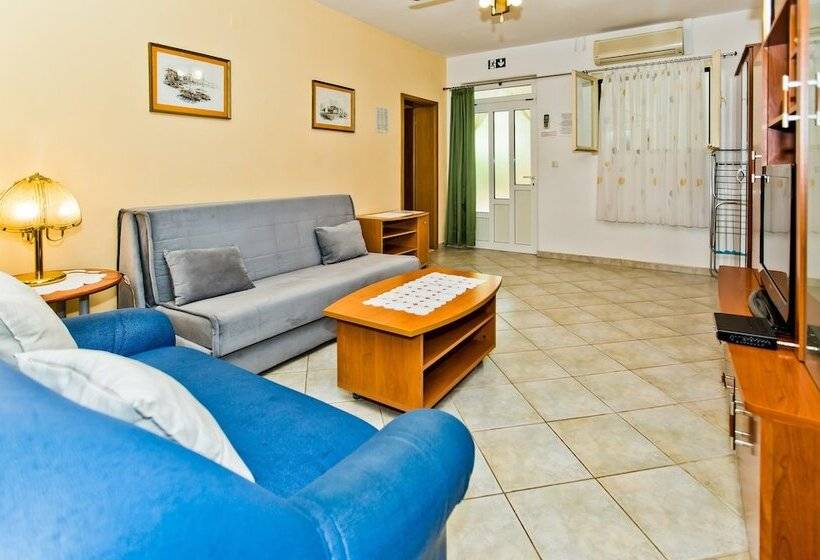 آپارتمان کامفورت 2 خوابه, Apartments Balic