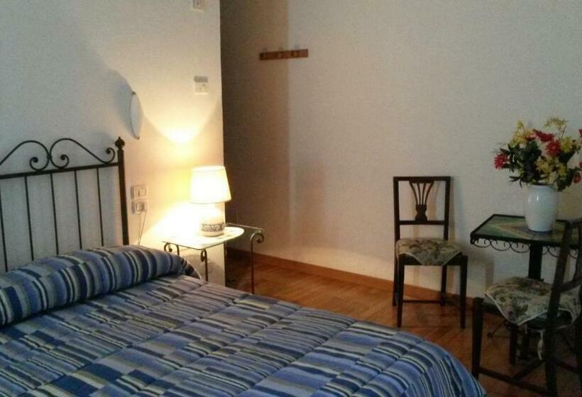 Номер Стандарт Трехместный, Camere Carli