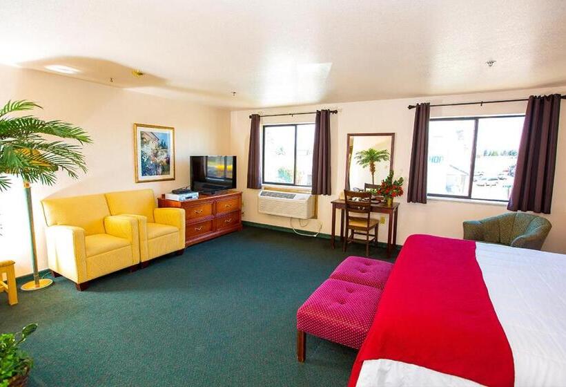 Люкс Кровать Кинг, Village Inn & Suites Marysville
