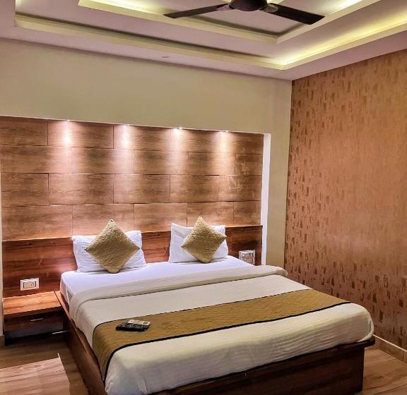 اتاق لوکس, Leela Vilas Pushkar  A Boutique