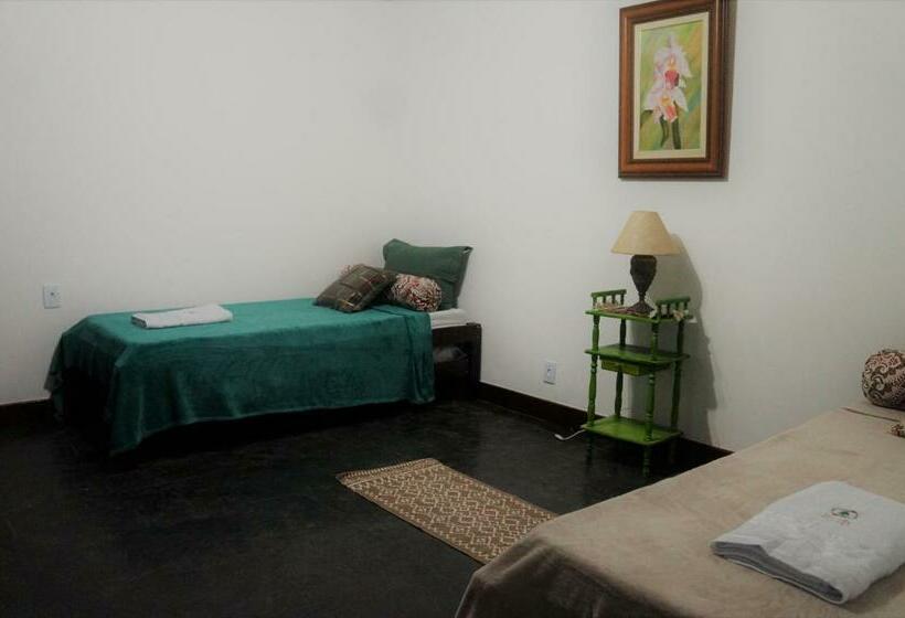 Quarto Familiar Deluxe, Pousada Beirute