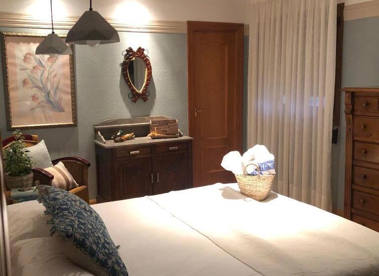 Номер Стандарт, Hostal Arostegui