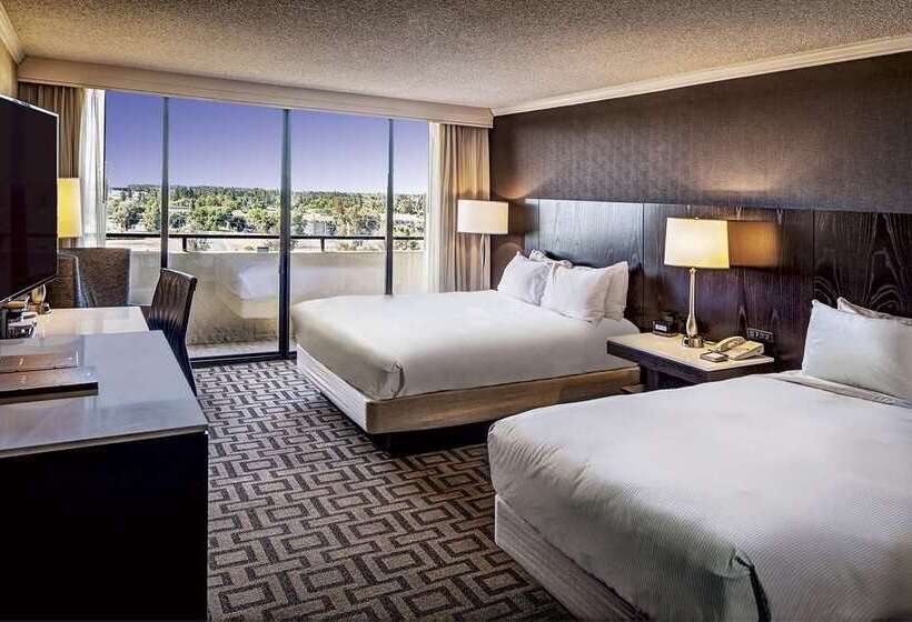 اتاق استاندارد با چشم‌انداز, Hilton Orlando Buena Vista Palace   Disney Springs® Area
