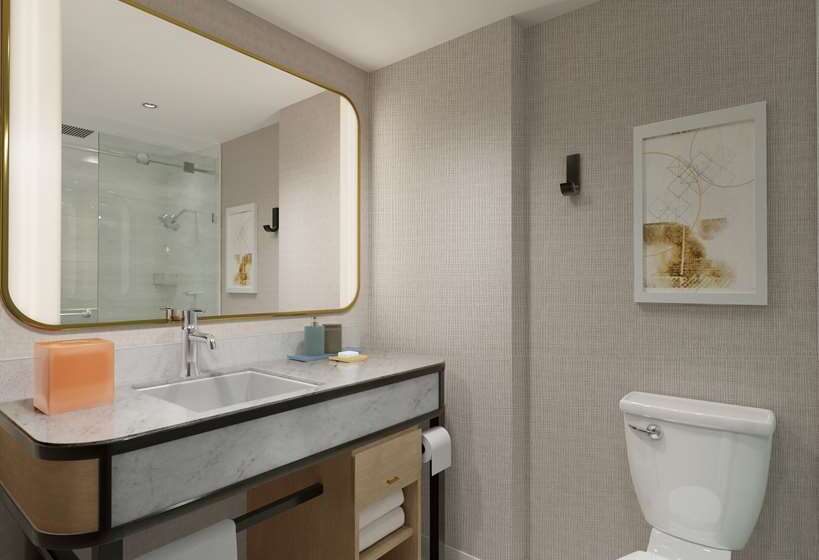 اتاق استاندارد با چشم‌انداز, Hilton Orlando Buena Vista Palace   Disney Springs® Area