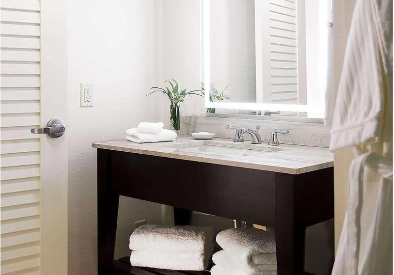 اتاق استاندارد, Hilton Orlando Buena Vista Palace   Disney Springs® Area
