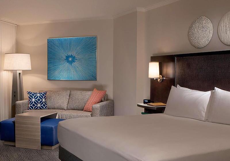 اتاق استاندارد با تخت بزرگ, Hilton Orlando Buena Vista Palace   Disney Springs® Area