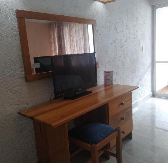 Quarto Estandar, Aristos Mirador Cuernavaca
