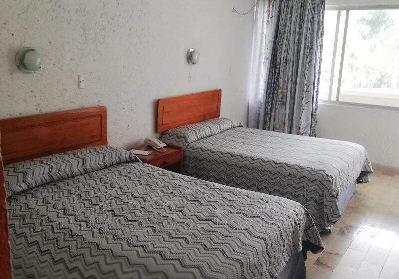 Quarto Estandar, Aristos Mirador Cuernavaca