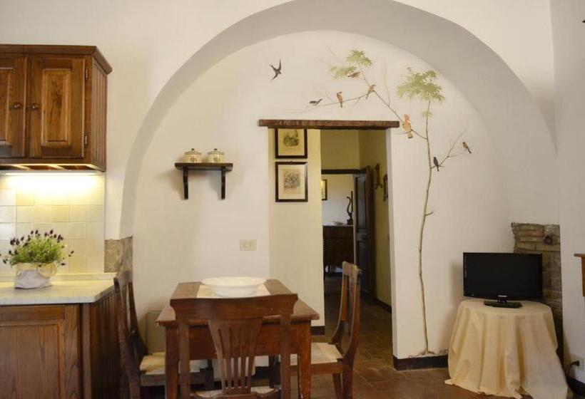 ویلای یک اتاق خوابه با استخر شنا, Residence Il Casale