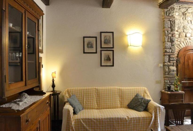 ویلای یک اتاق خوابه با استخر شنا, Residence Il Casale