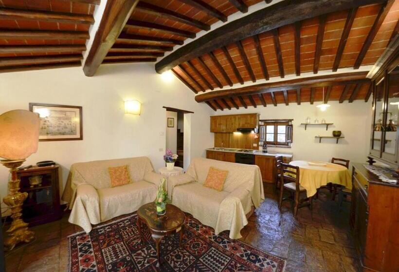 ویلای یک اتاق خوابه با استخر شنا, Residence Il Casale