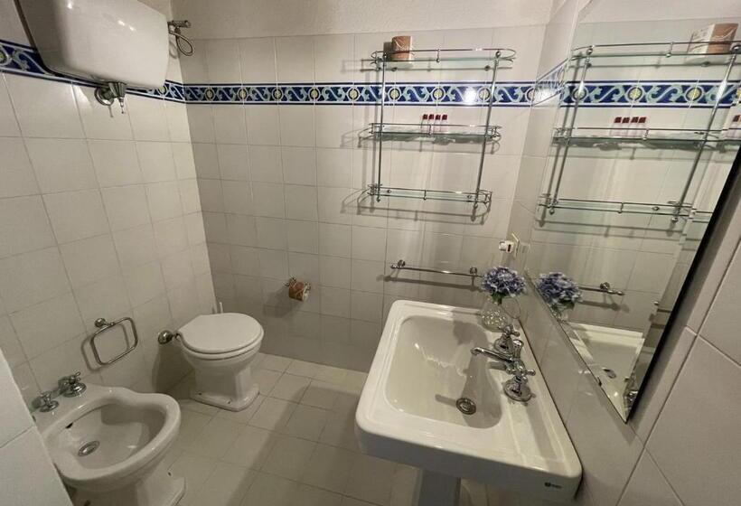 آپارتمان 1 خوابه با چشم‌انداز استخر, Residence Il Casale