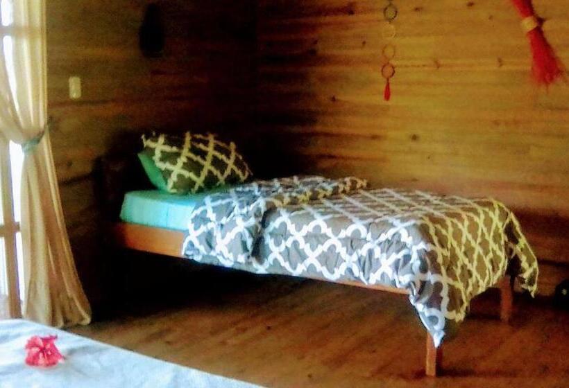 اتاق لوکس با چشم‌انداز دریا, Soul Fire Casitas