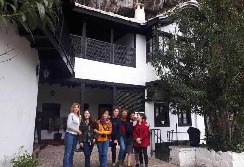 اتاق خانوادگی, Guesthouse Aurora