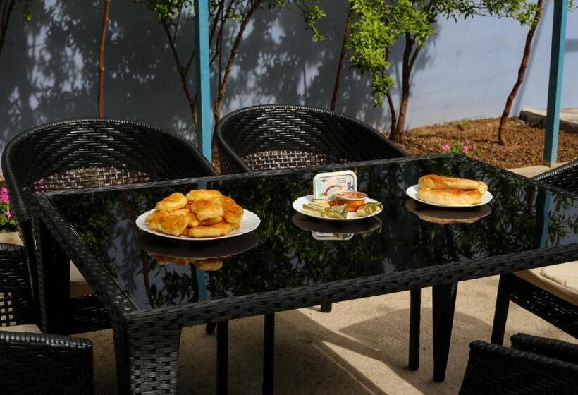 اتاق استاندارد چهار تخته, Guesthouse Aurora