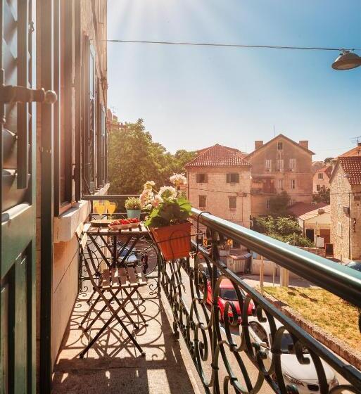 Номер Deluxe с Балконом, Evala Luxury Rooms With Pool And Garden
