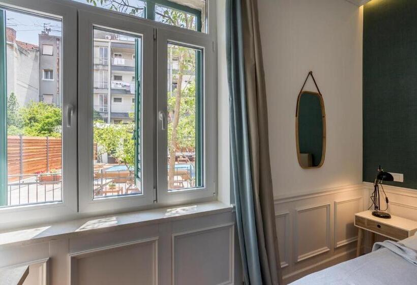 Номер Стандарт Вид на Бассейн, Evala Luxury Rooms With Pool And Garden