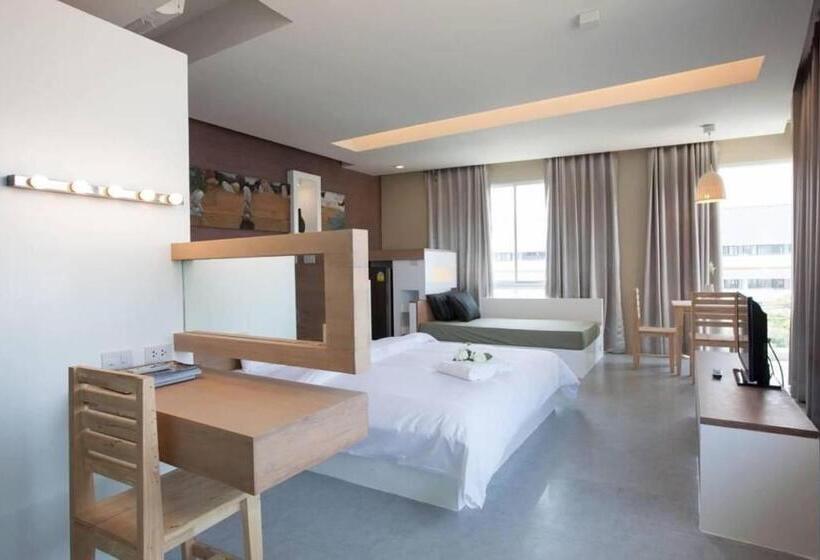 سوییت سوپریور, O Bay Design Hotel Prachuap