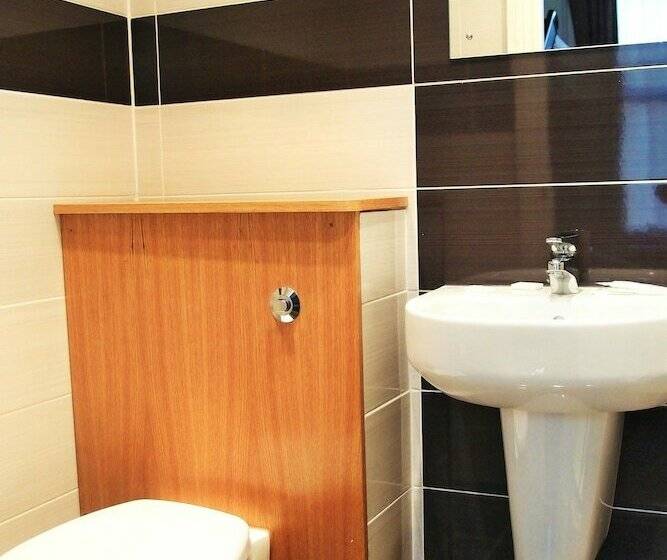 Четырехместный Номер Стандарт, 65